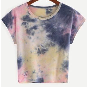cropped dark tye dye short sleeve shirt